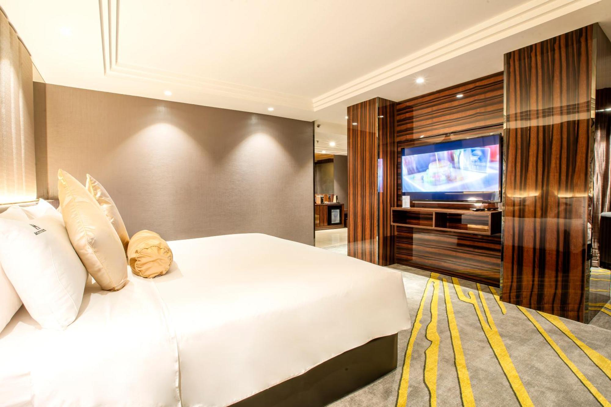 Moty Hotel 4*