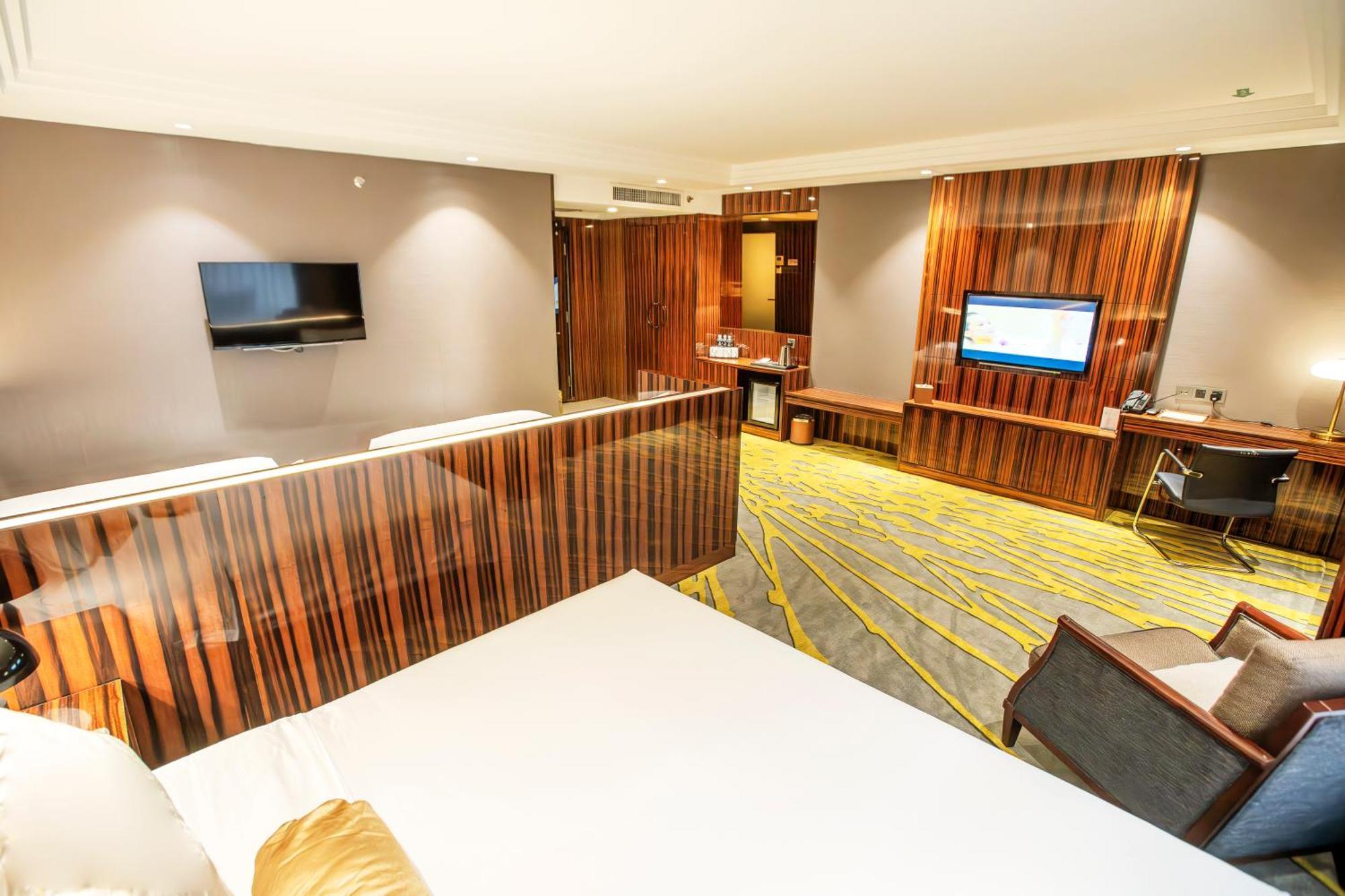 Moty Hotel
